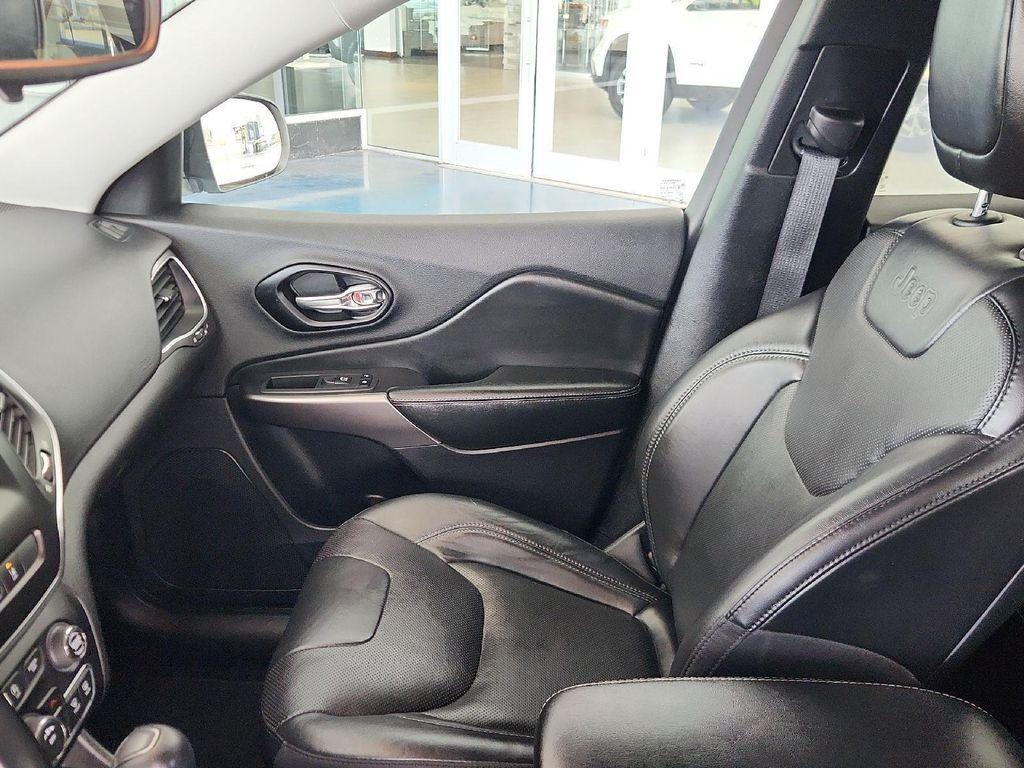 used 2021 Jeep Cherokee car, priced at $18,890