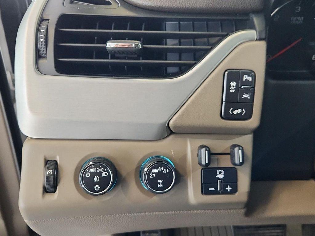 used 2018 GMC Yukon car, priced at $25,999