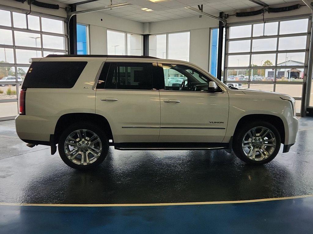 used 2018 GMC Yukon car, priced at $25,999