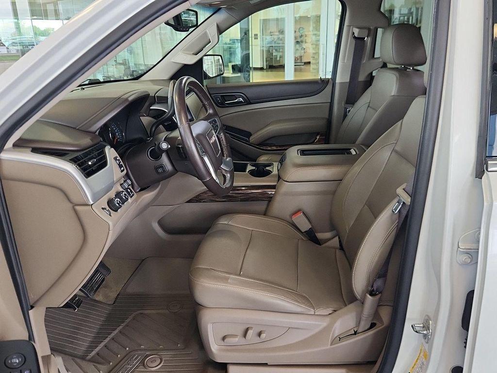 used 2018 GMC Yukon car, priced at $25,999