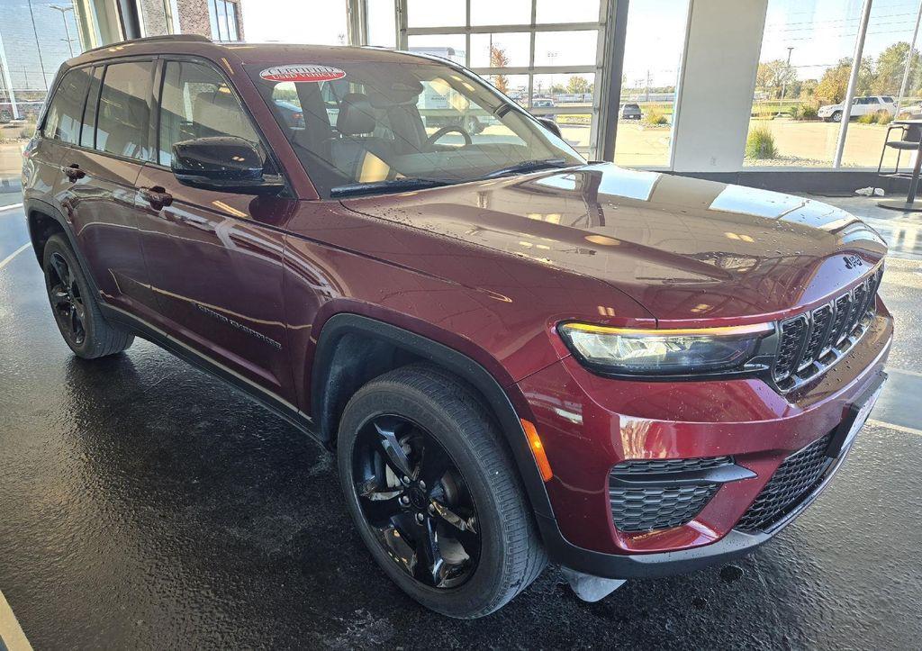 used 2023 Jeep Grand Cherokee car, priced at $31,999