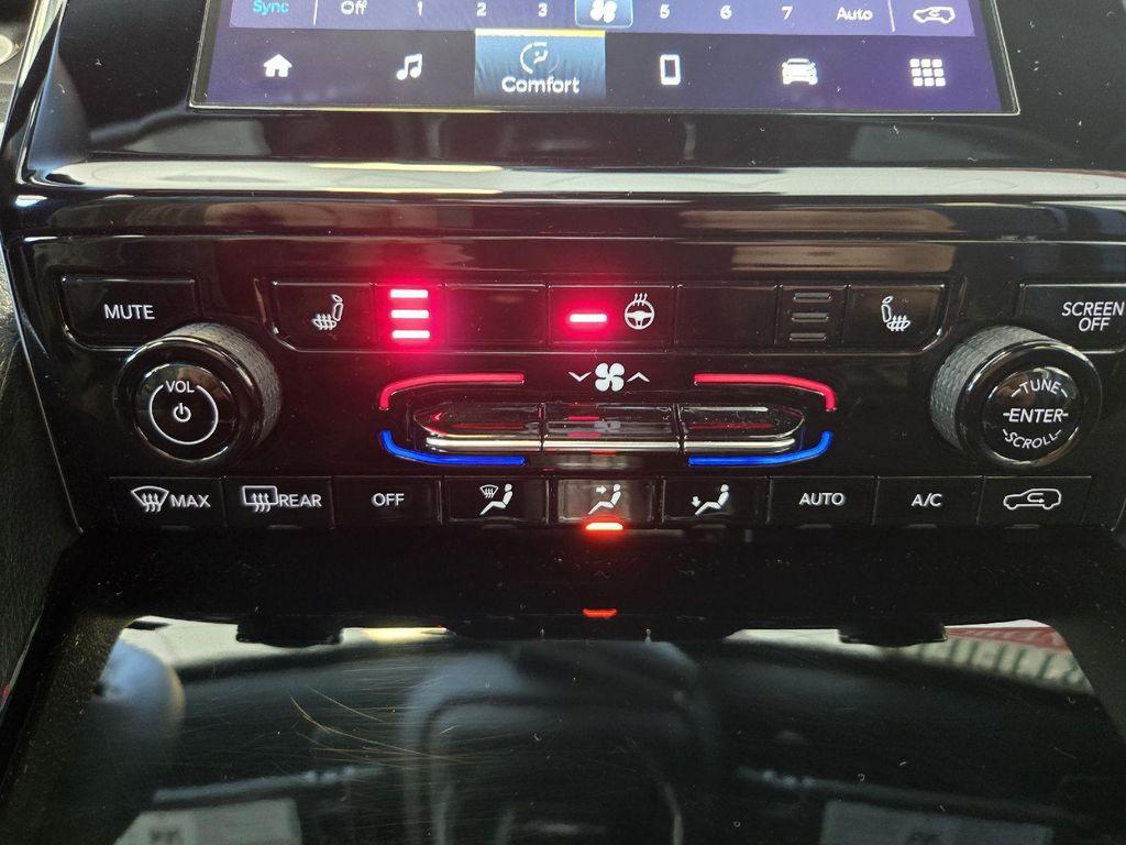 used 2023 Jeep Grand Cherokee car, priced at $31,999