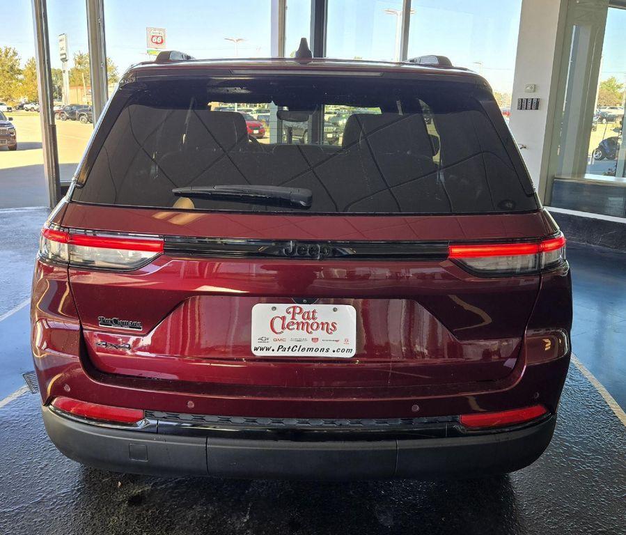 used 2023 Jeep Grand Cherokee car, priced at $31,999
