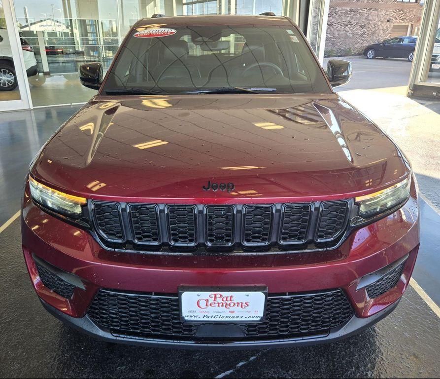 used 2023 Jeep Grand Cherokee car, priced at $31,999