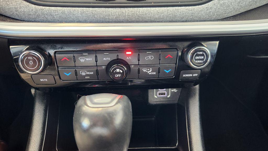 used 2022 Jeep Compass car, priced at $20,999