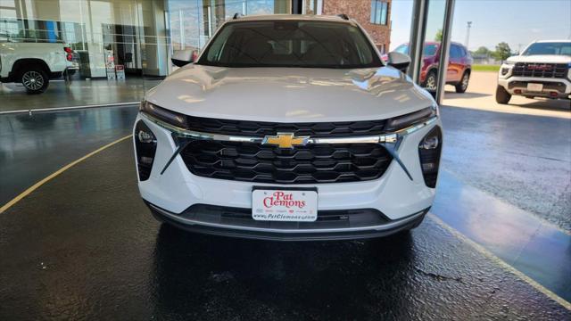 new 2025 Chevrolet Trax car, priced at $25,485