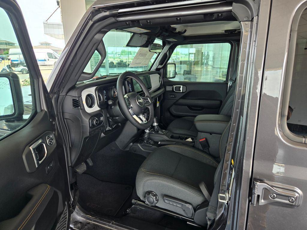 new 2025 Jeep Wrangler car, priced at $51,799