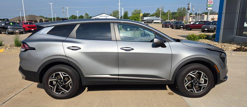 used 2024 Kia Sportage car, priced at $27,999