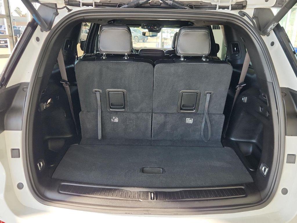 used 2024 Jeep Grand Cherokee L car, priced at $32,999