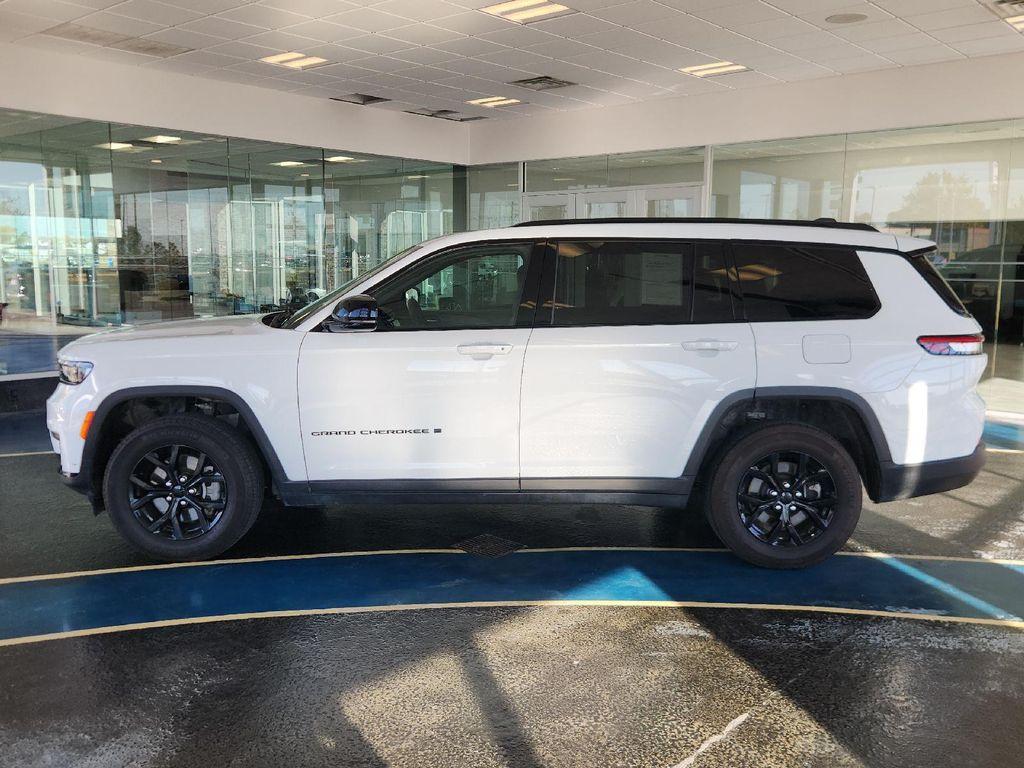 used 2024 Jeep Grand Cherokee L car, priced at $32,999