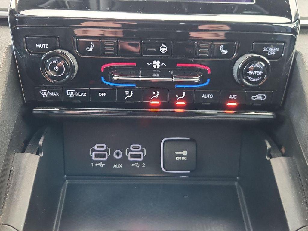 used 2024 Jeep Grand Cherokee L car, priced at $32,999