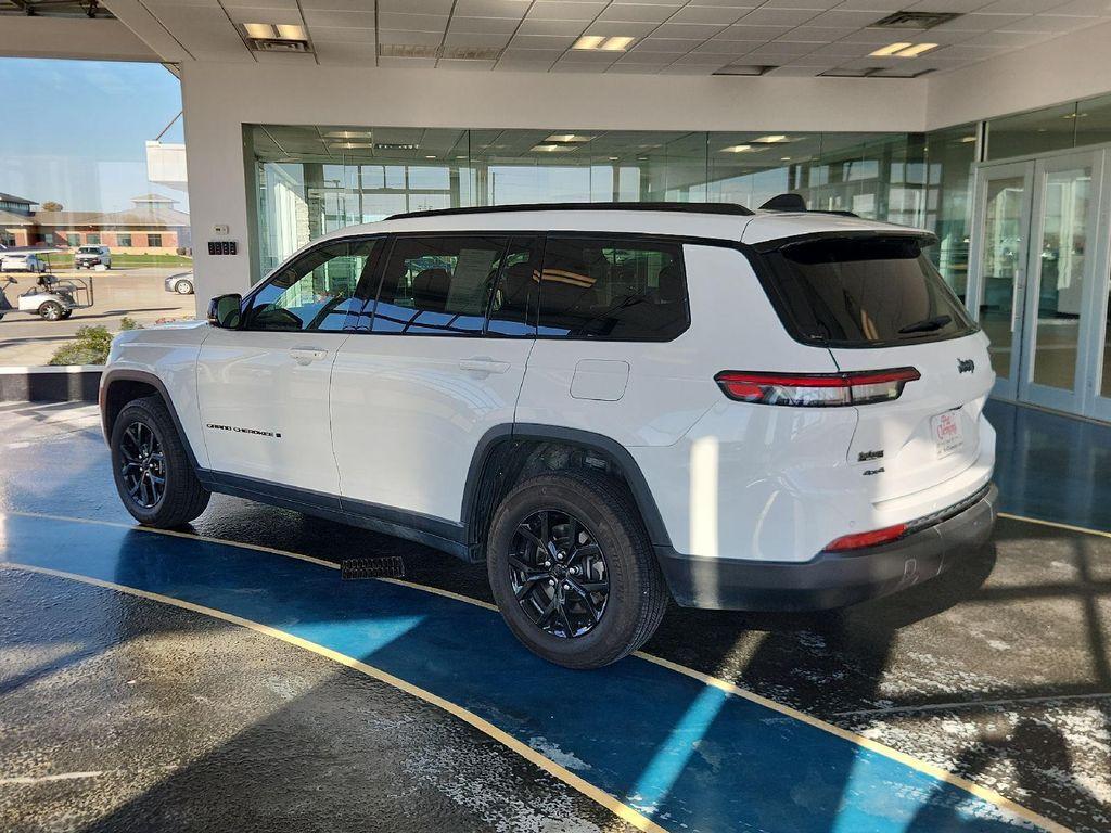 used 2024 Jeep Grand Cherokee L car, priced at $32,999
