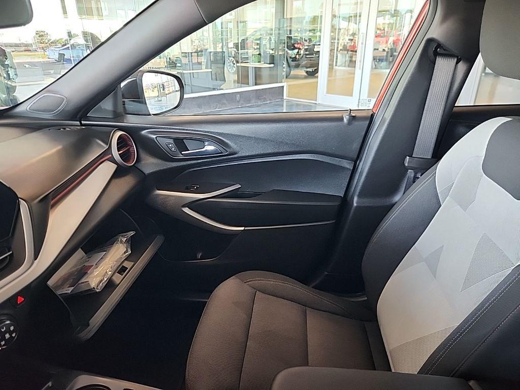used 2024 Chevrolet Trax car, priced at $22,999