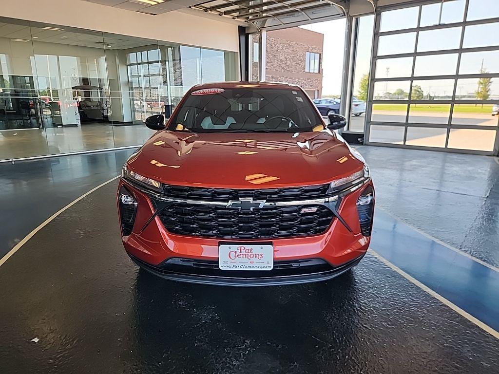 used 2024 Chevrolet Trax car, priced at $22,999