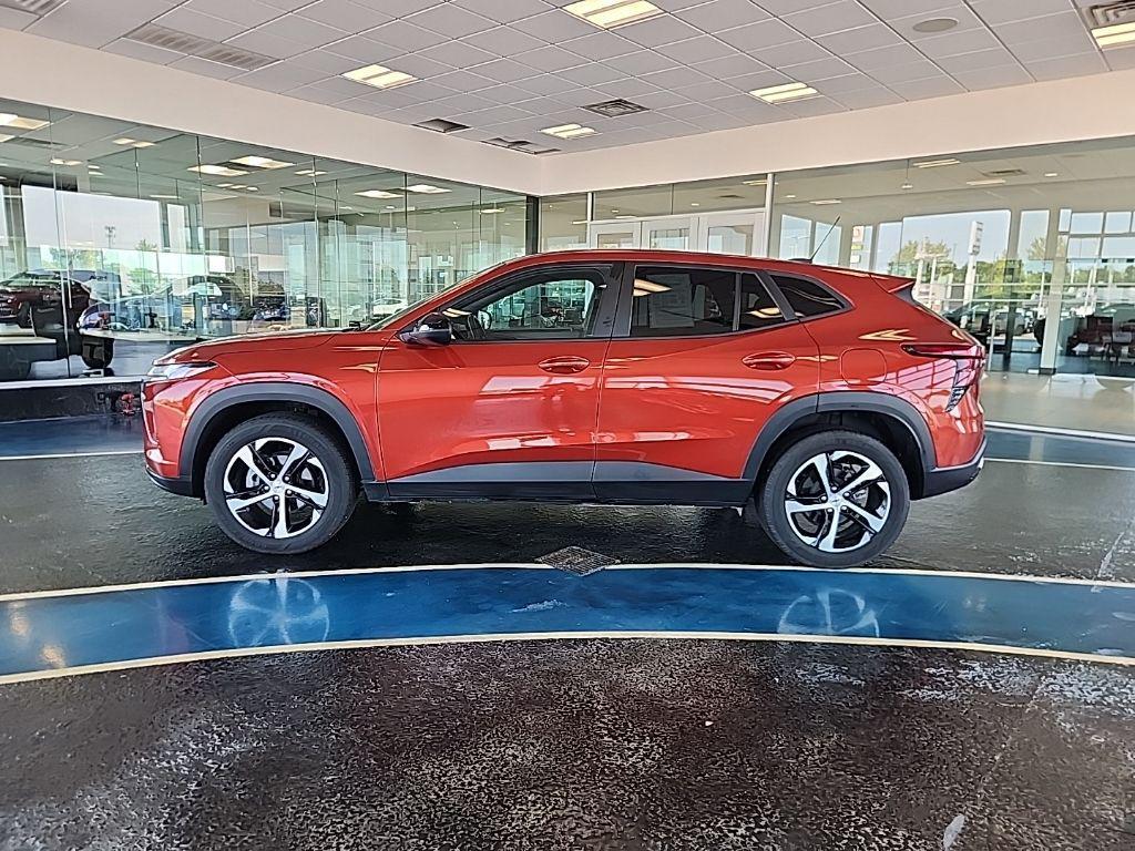used 2024 Chevrolet Trax car, priced at $22,999