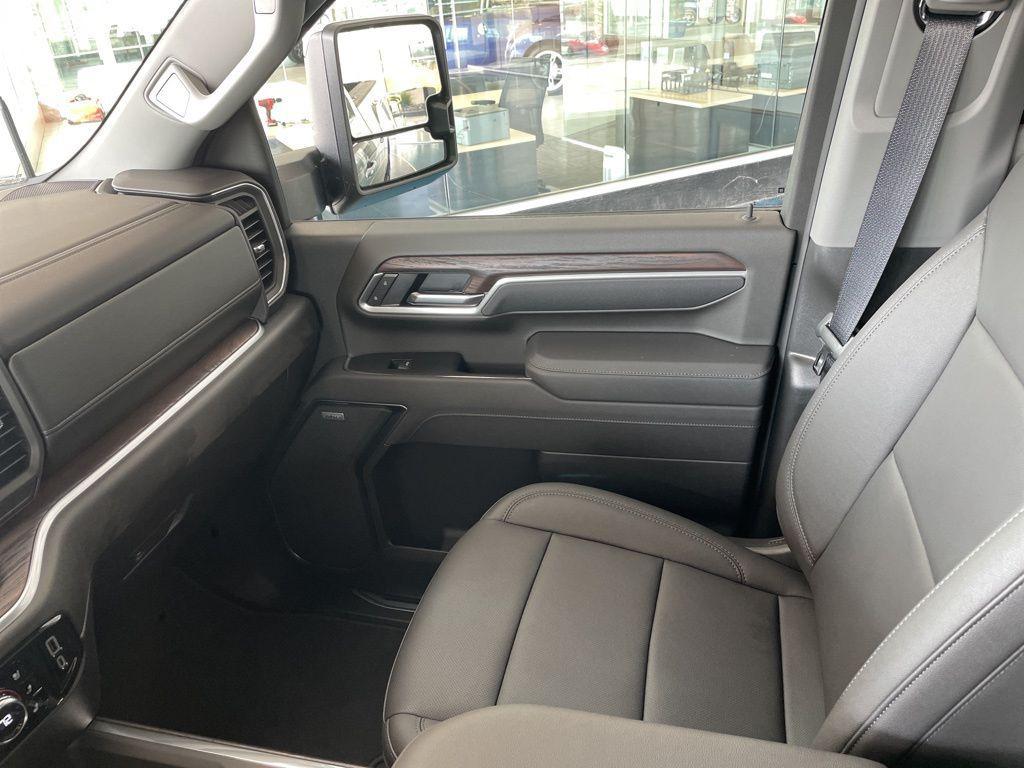 new 2026 GMC Sierra 2500 car, priced at $72,645
