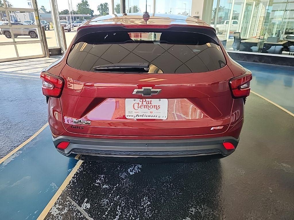 used 2024 Chevrolet Trax car, priced at $21,999