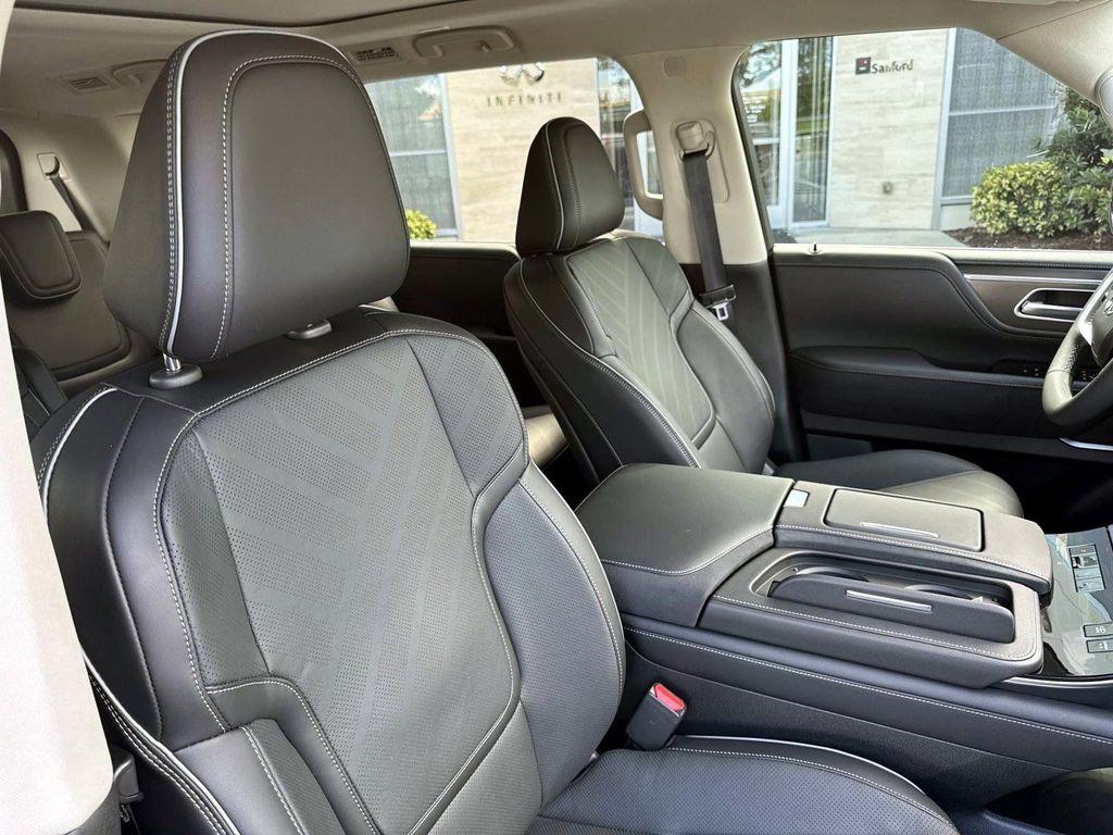 new 2026 INFINITI QX80 car, priced at $92,029