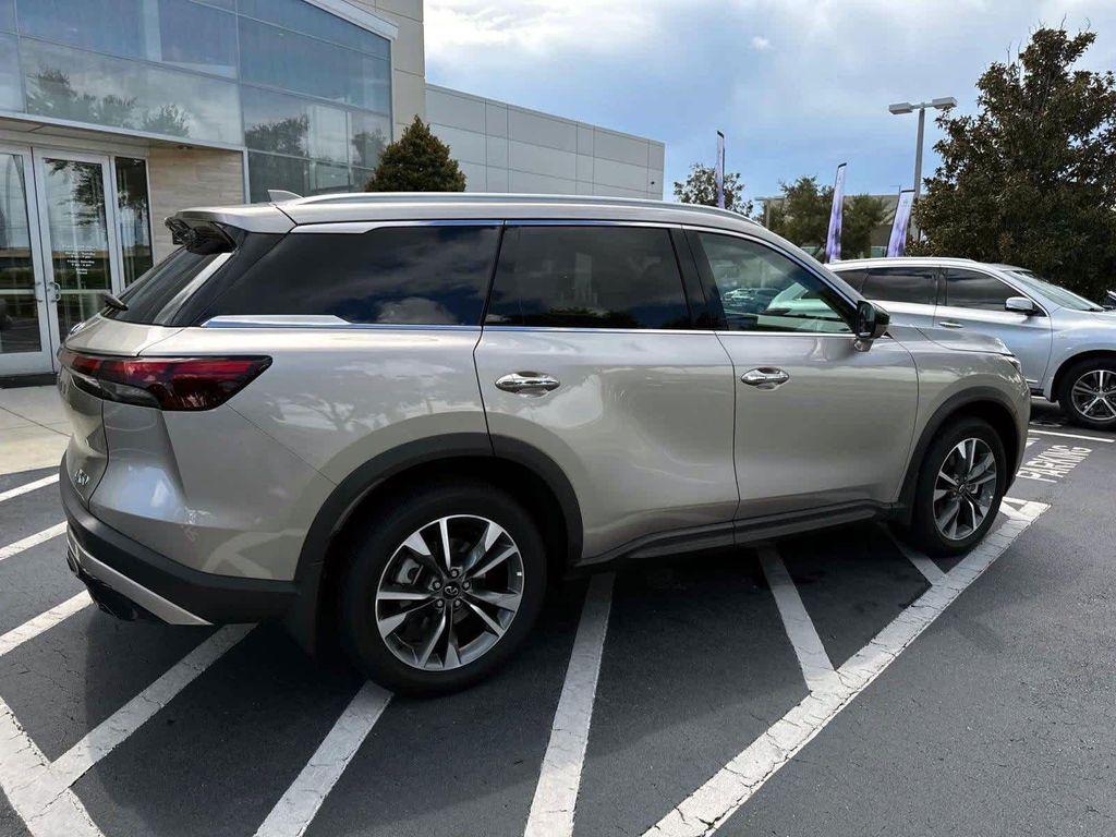 used 2025 INFINITI QX60 car, priced at $45,900
