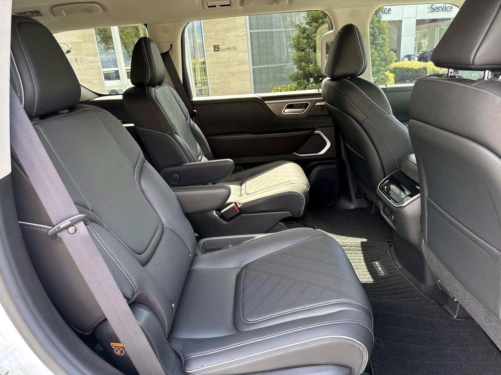 new 2026 INFINITI QX80 car, priced at $93,348