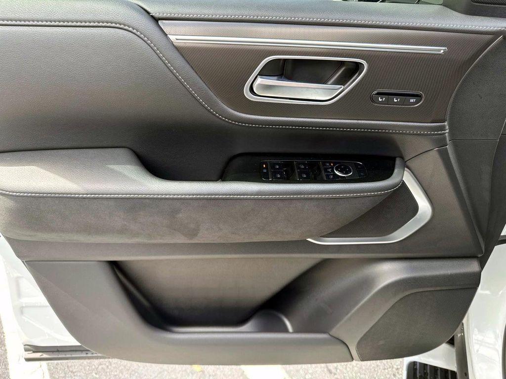 new 2026 INFINITI QX80 car, priced at $93,348