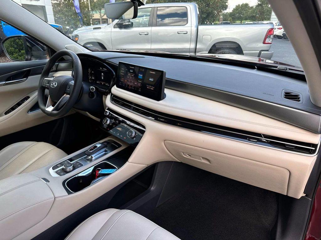 used 2025 INFINITI QX60 car, priced at $42,800