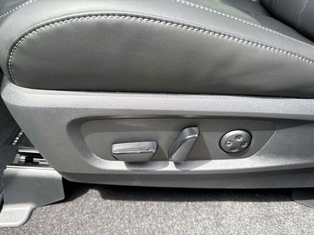 new 2026 INFINITI QX60 car, priced at $58,025