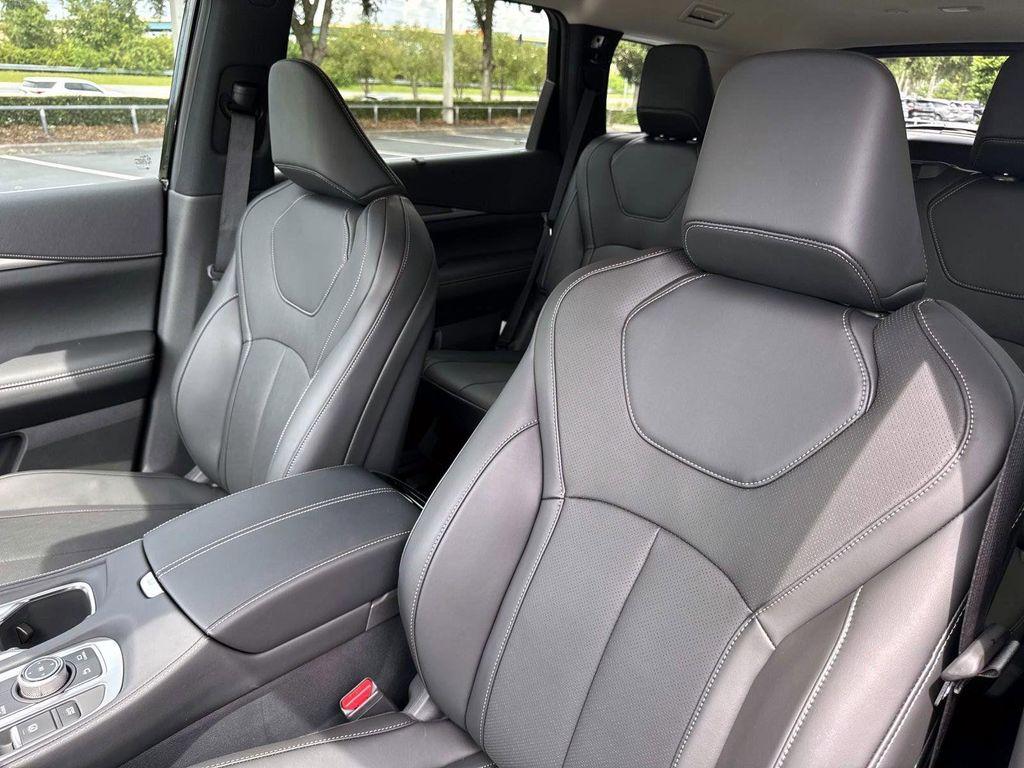 new 2026 INFINITI QX60 car, priced at $58,025