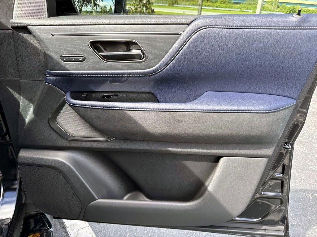 new 2026 INFINITI QX80 car, priced at $102,918