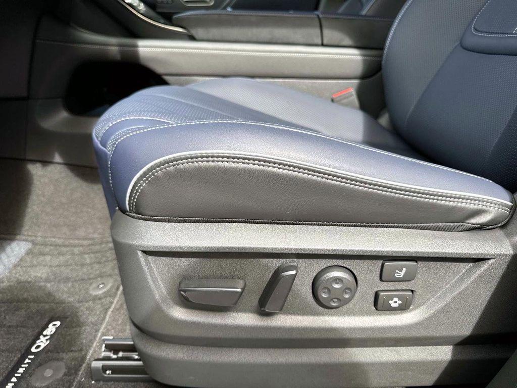new 2026 INFINITI QX80 car, priced at $102,918