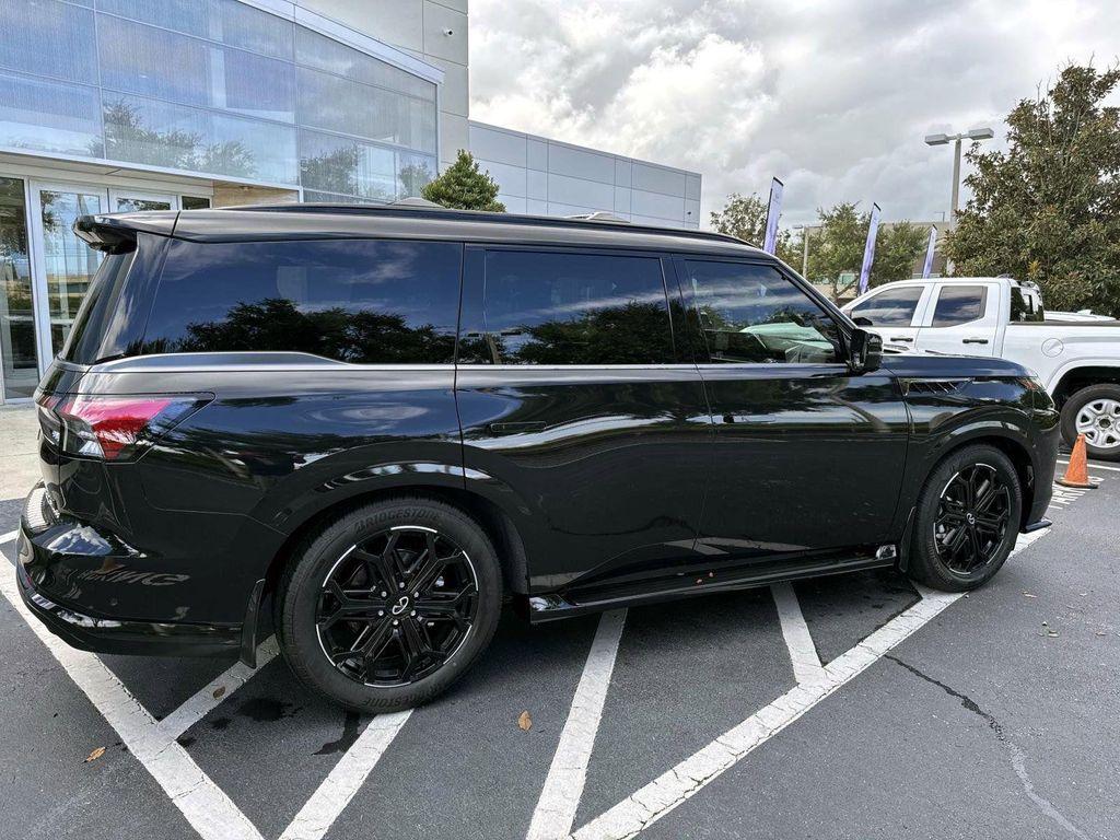 new 2026 INFINITI QX80 car, priced at $102,918