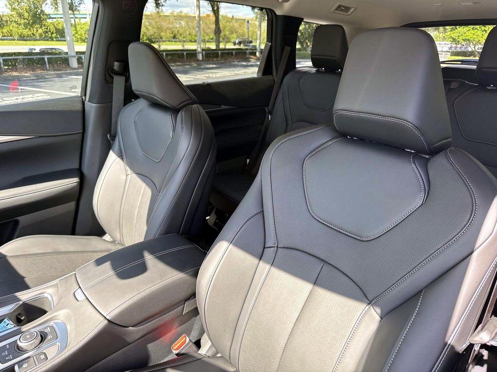 new 2026 INFINITI QX60 car, priced at $58,032