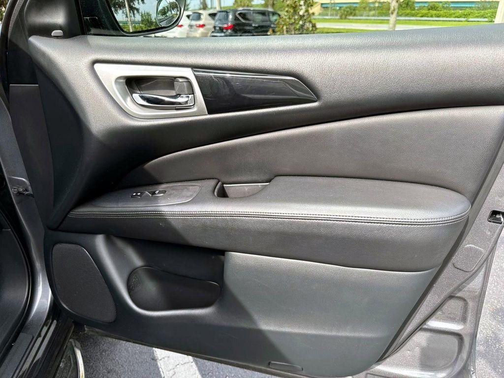 used 2020 Nissan Pathfinder car, priced at $15,867