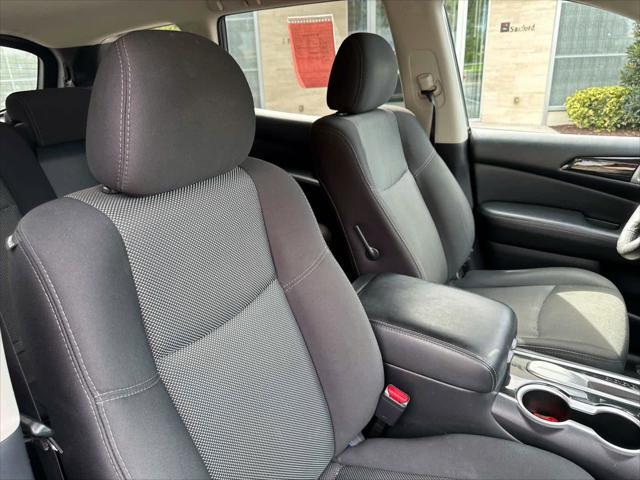 used 2020 Nissan Pathfinder car, priced at $17,880