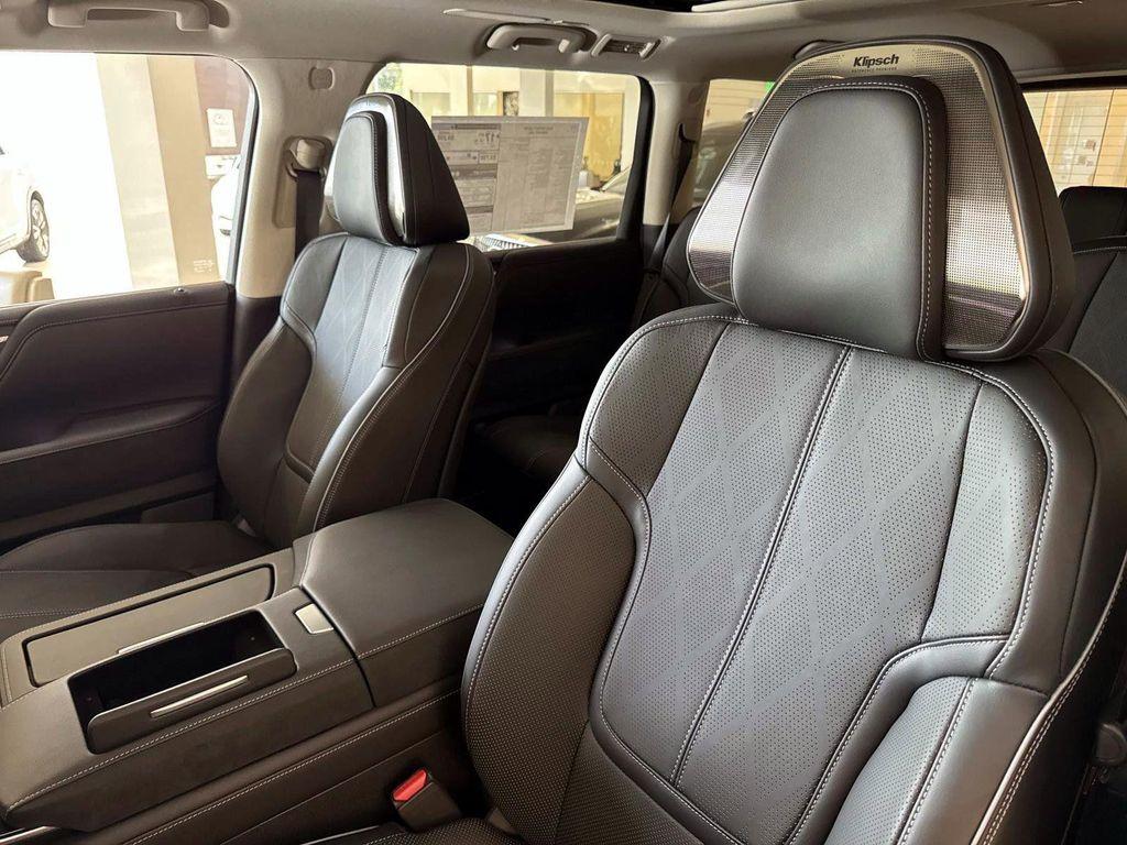 new 2025 INFINITI QX80 car, priced at $94,836