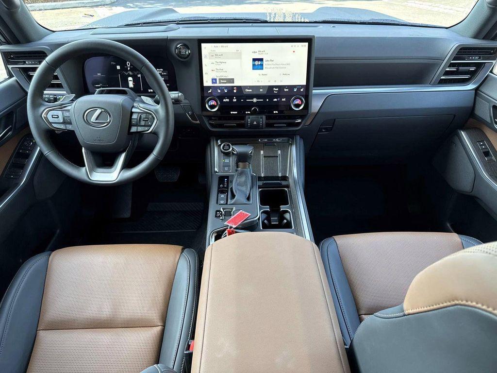 used 2025 Lexus GX 550 car, priced at $89,785