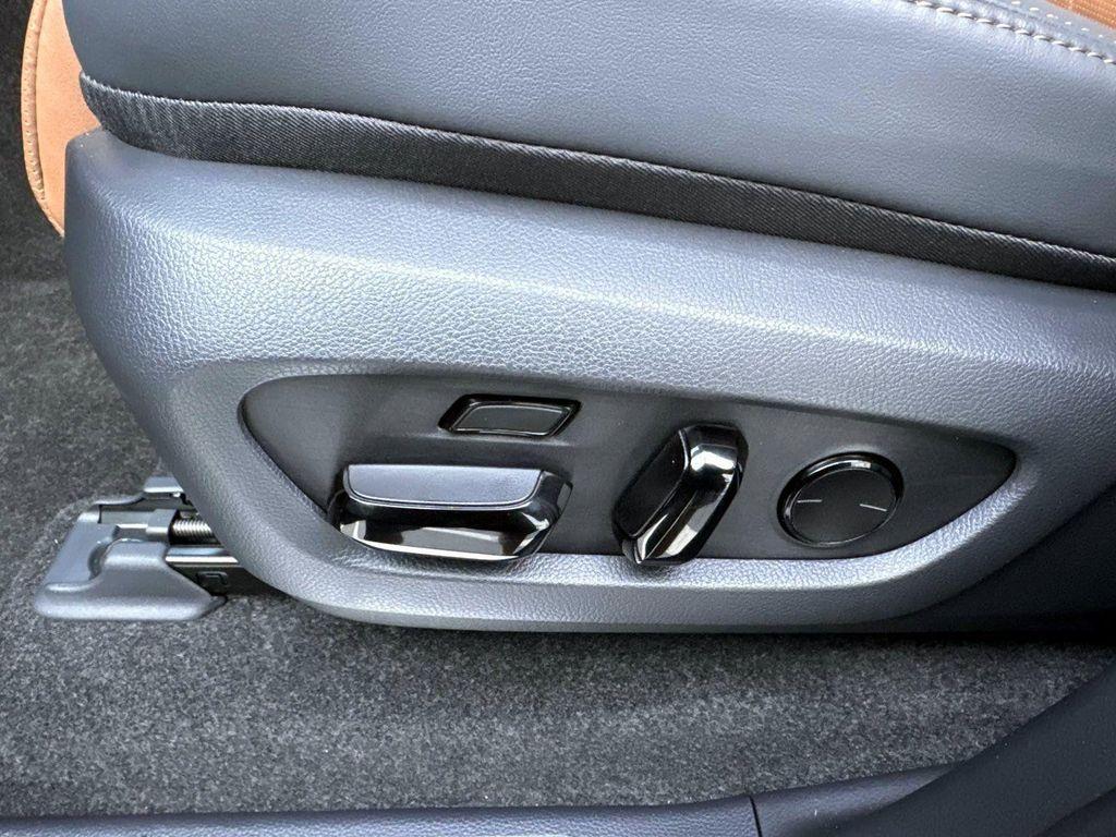 used 2025 Lexus GX 550 car, priced at $89,785