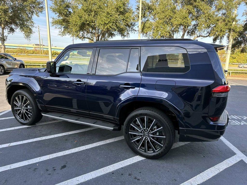 used 2025 Lexus GX 550 car, priced at $89,785