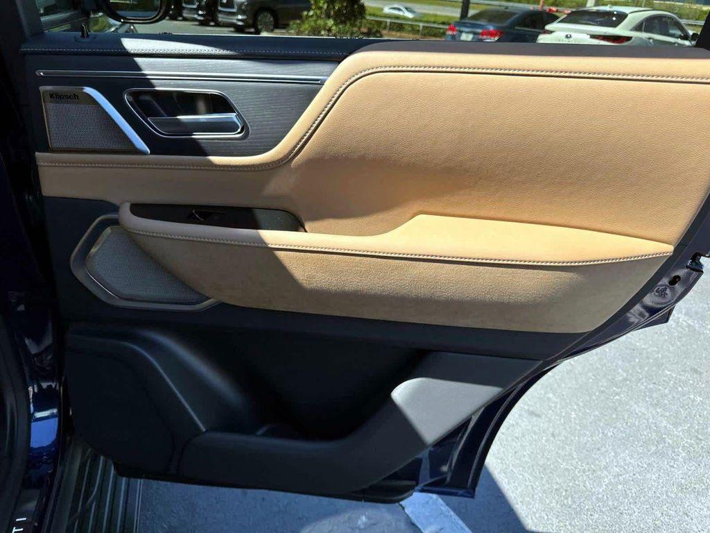 new 2025 INFINITI QX80 car, priced at $102,640