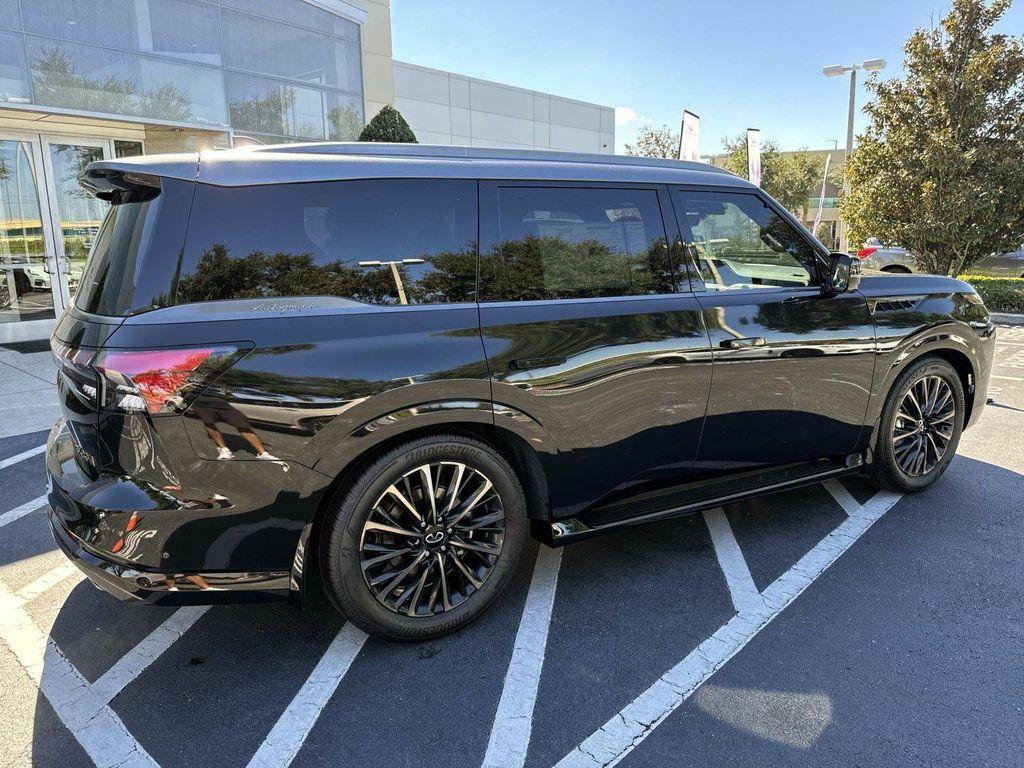 new 2026 INFINITI QX80 car, priced at $112,327