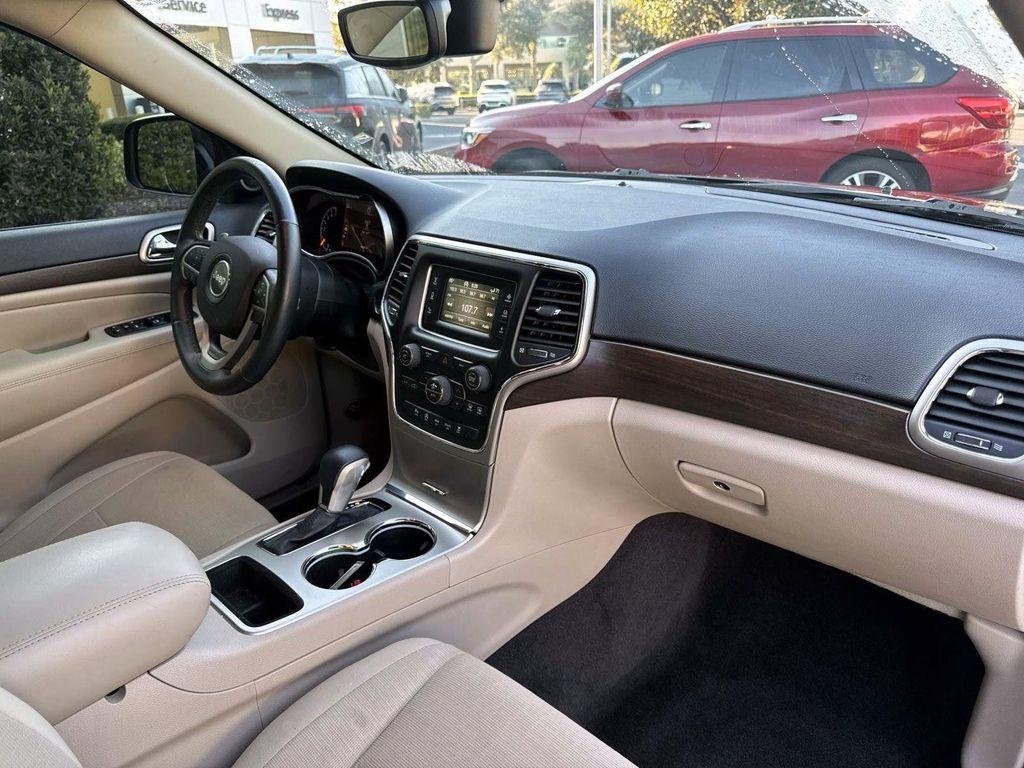 used 2017 Jeep Grand Cherokee car, priced at $13,300
