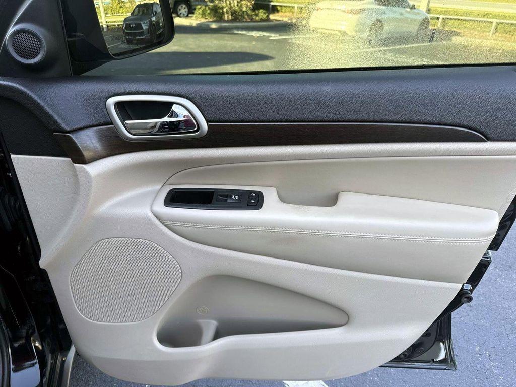 used 2017 Jeep Grand Cherokee car, priced at $13,300