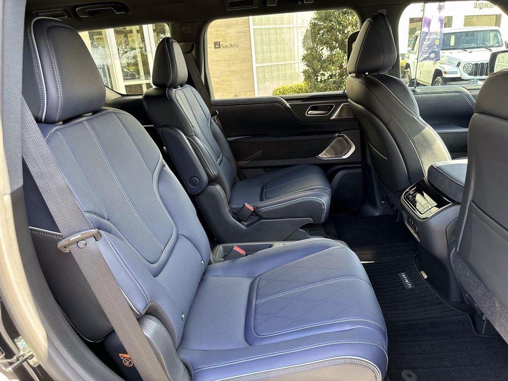 new 2026 INFINITI QX80 car, priced at $102,656