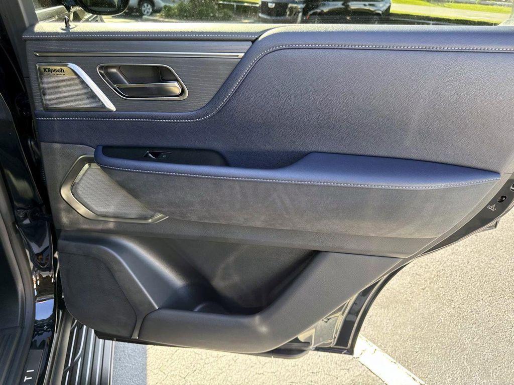 new 2026 INFINITI QX80 car, priced at $102,656