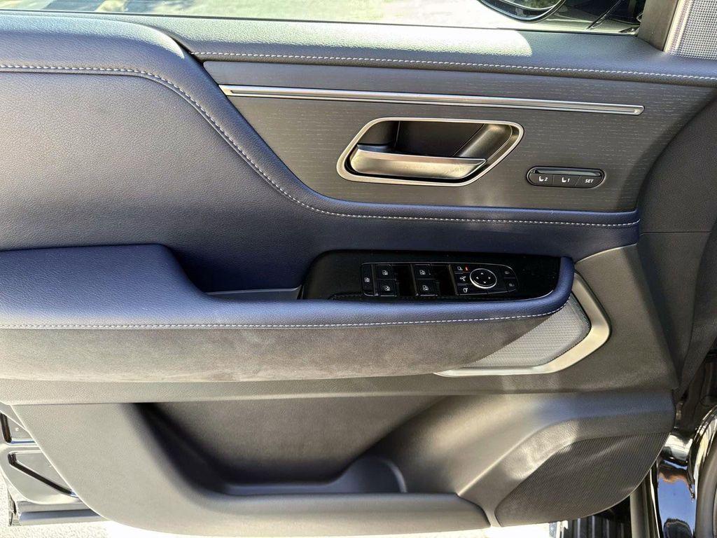 new 2026 INFINITI QX80 car, priced at $102,656