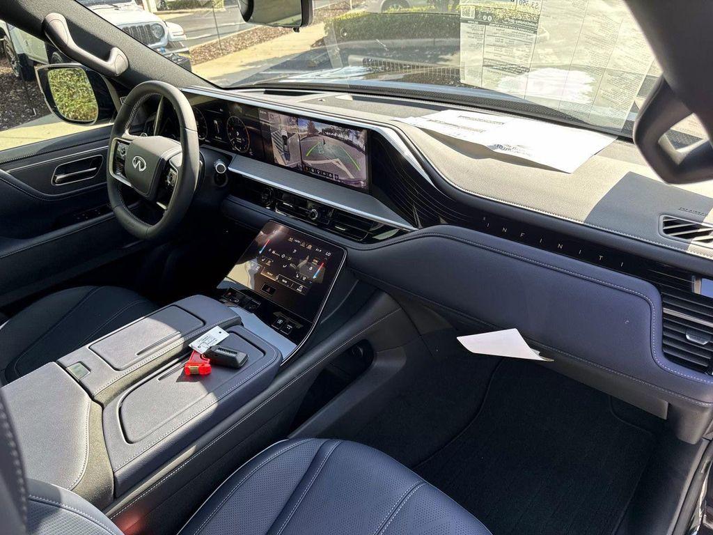 new 2026 INFINITI QX80 car, priced at $102,656