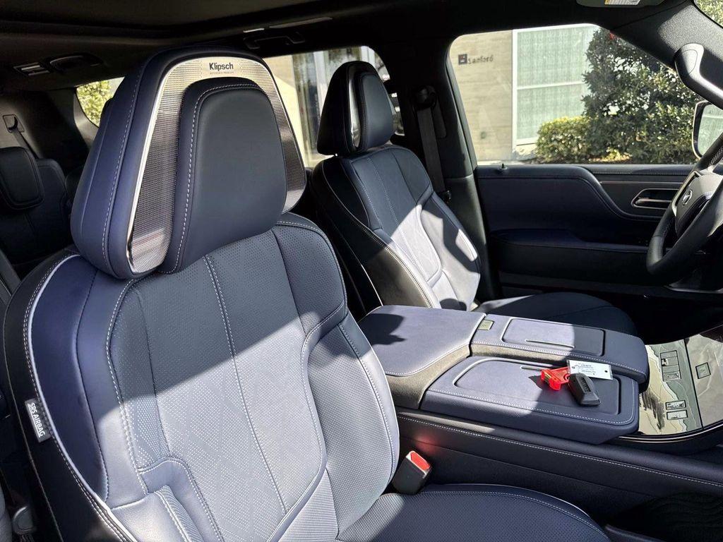 new 2026 INFINITI QX80 car, priced at $102,656