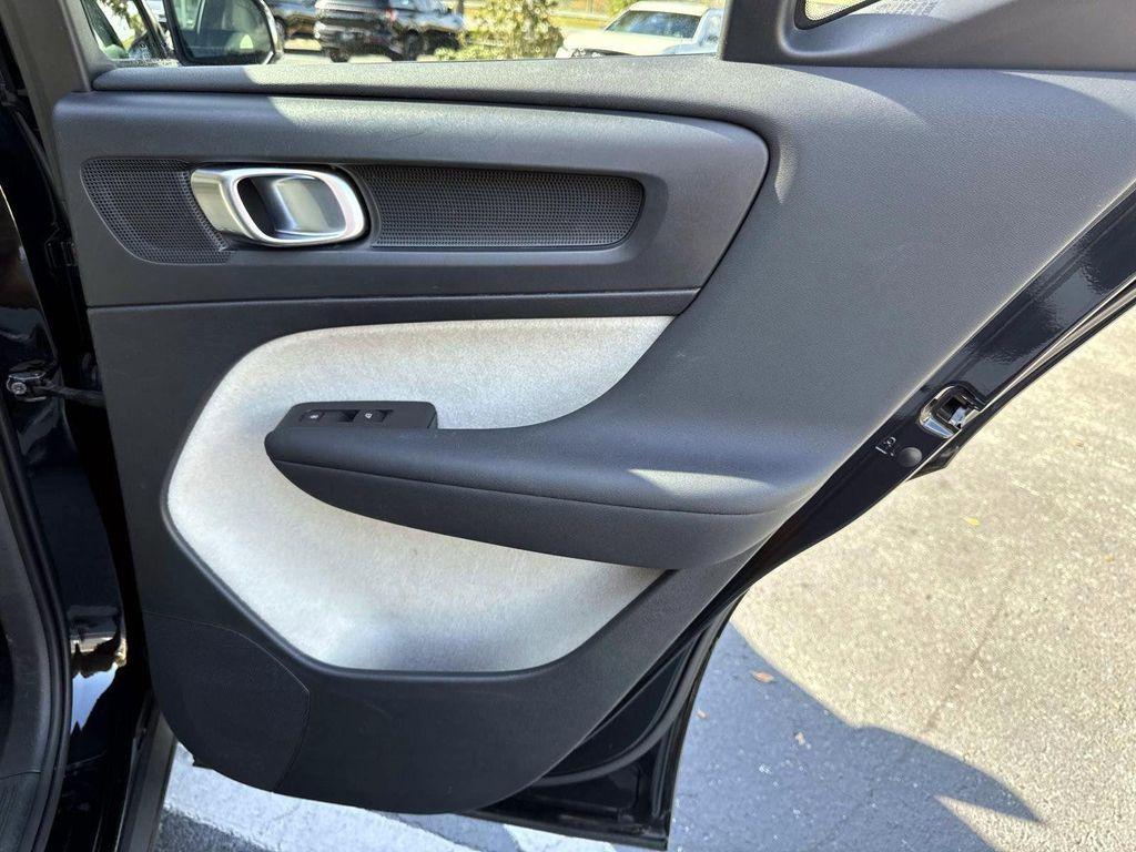 used 2020 Volvo XC40 car, priced at $15,400