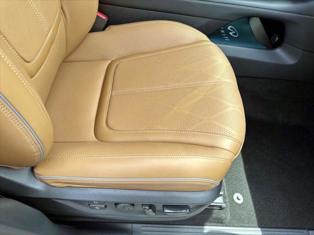 used 2025 INFINITI QX80 car, priced at $81,900