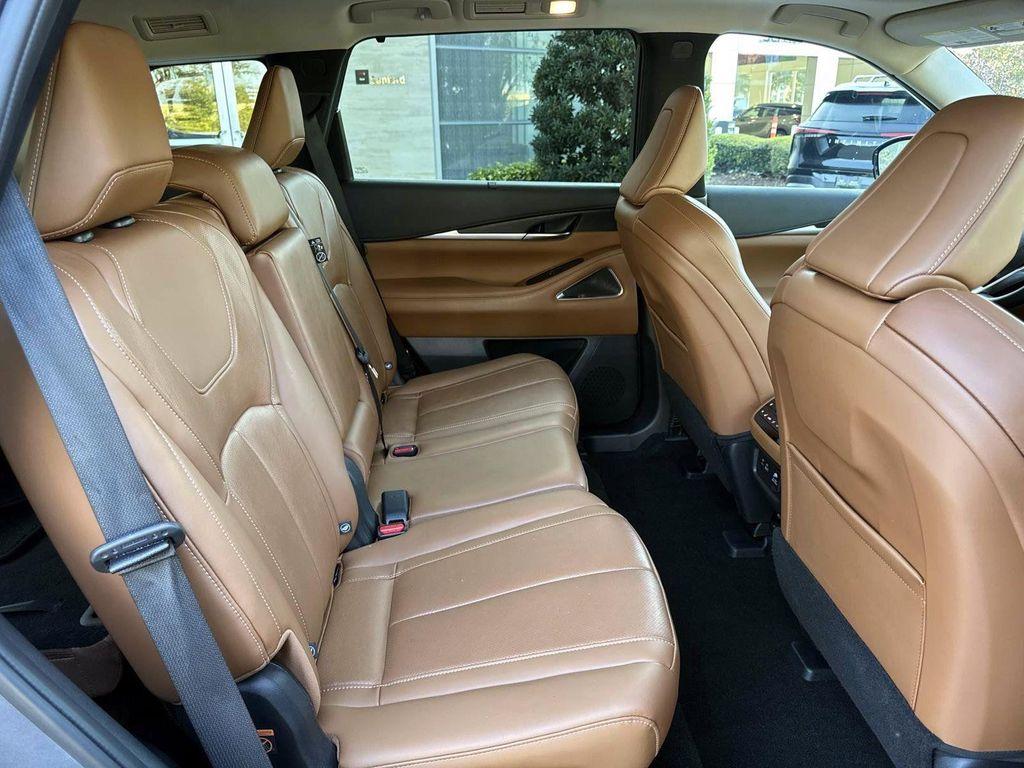 used 2024 INFINITI QX60 car, priced at $39,990